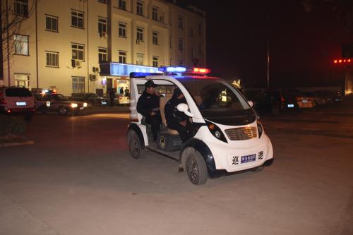 美国福特发明无人驾驶警车可以开罚单 已获专利授权