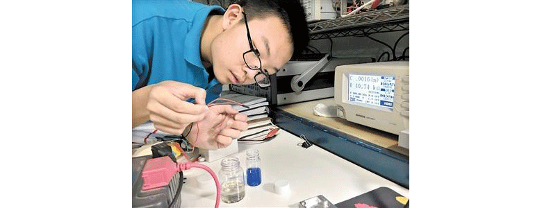 少年天才将9项国家专利收入囊中，5岁设计光控开关
